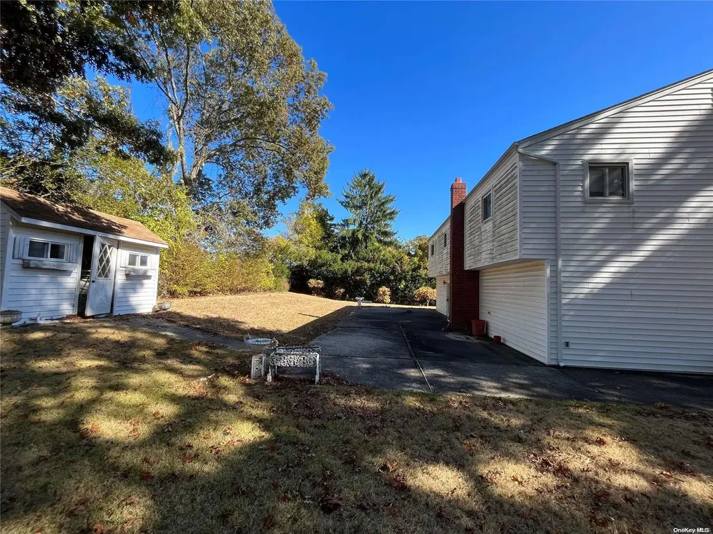 29 Patricia Lane Patchogue NY 11772
