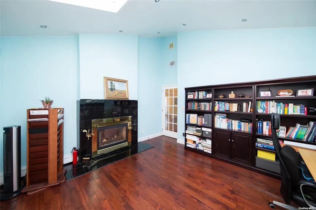 410 S Marginal Road Jericho NY 11753