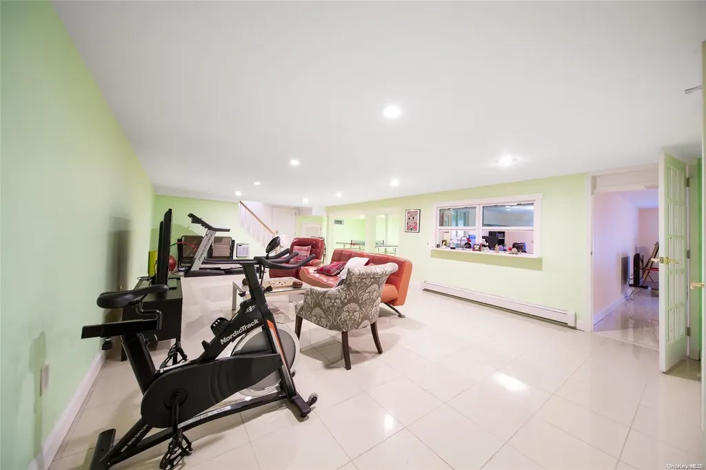 410 S Marginal Road Jericho NY 11753