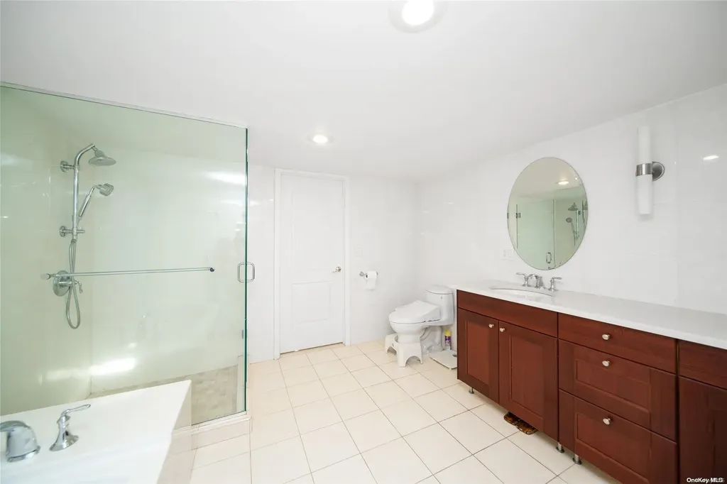 410 S Marginal Road Jericho NY 11753