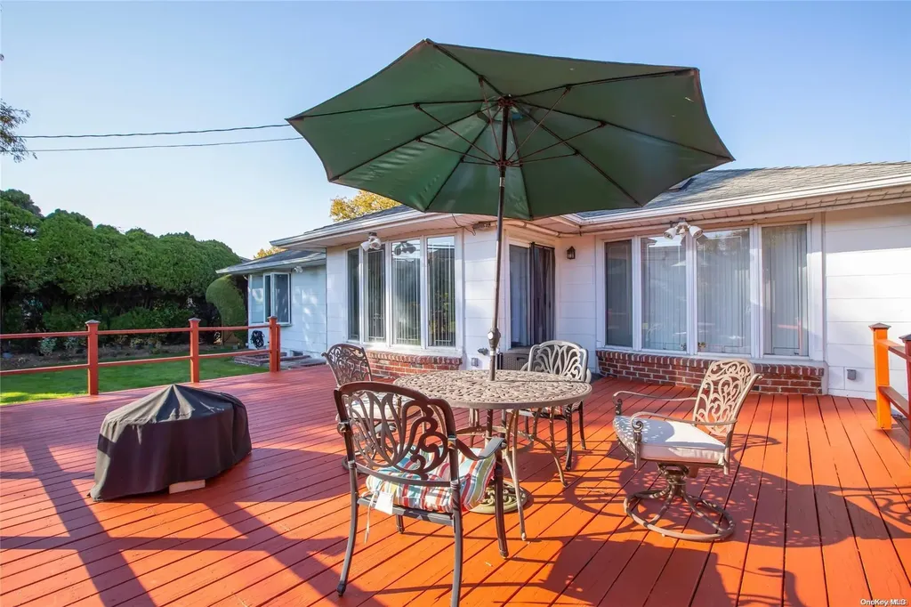 410 S Marginal Road Jericho NY 11753