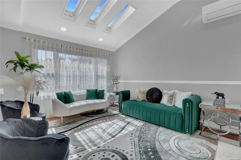 11 Franklin Avenue Selden NY 11784