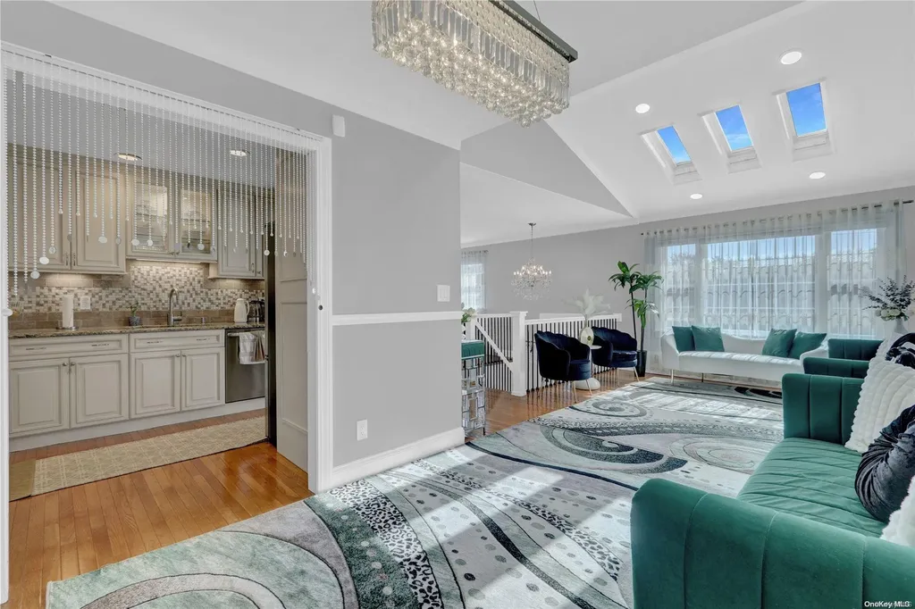 11 Franklin Avenue Selden NY 11784