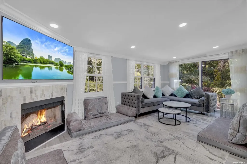 11 Franklin Avenue Selden NY 11784