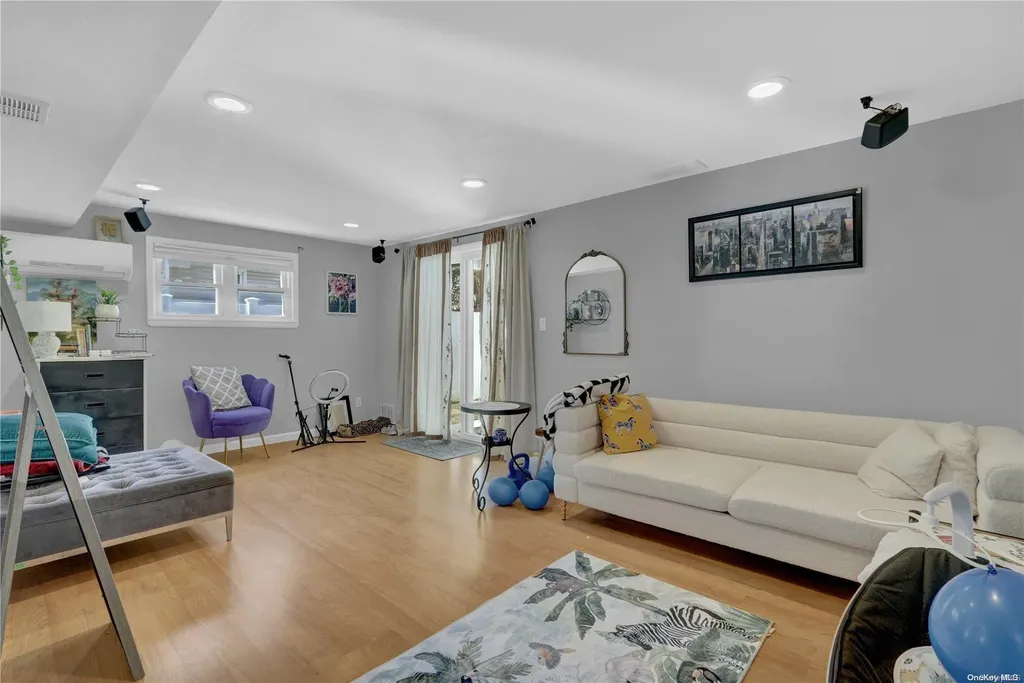 11 Franklin Avenue Selden NY 11784
