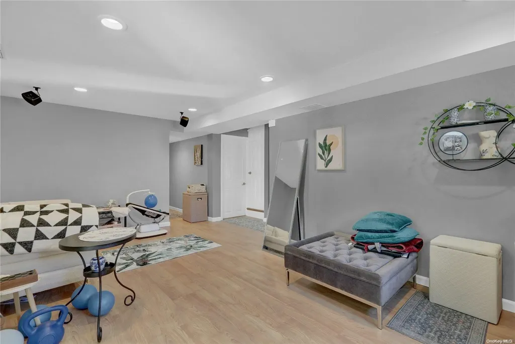 11 Franklin Avenue Selden NY 11784