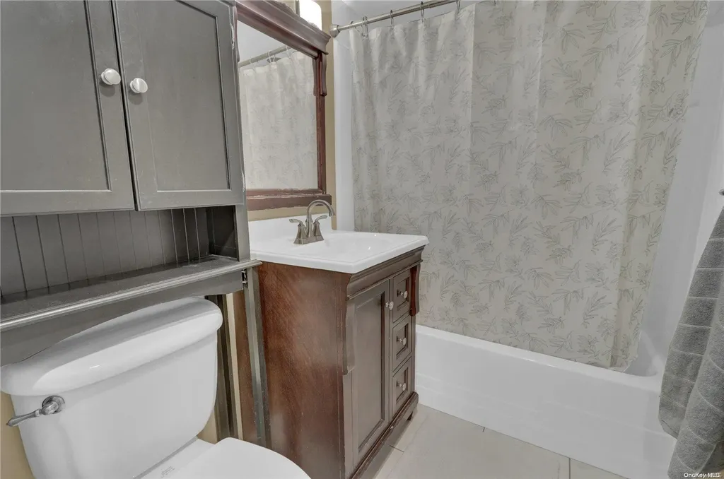 11 Franklin Avenue Selden NY 11784