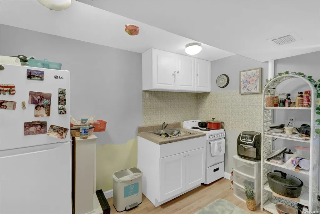 11 Franklin Avenue Selden NY 11784