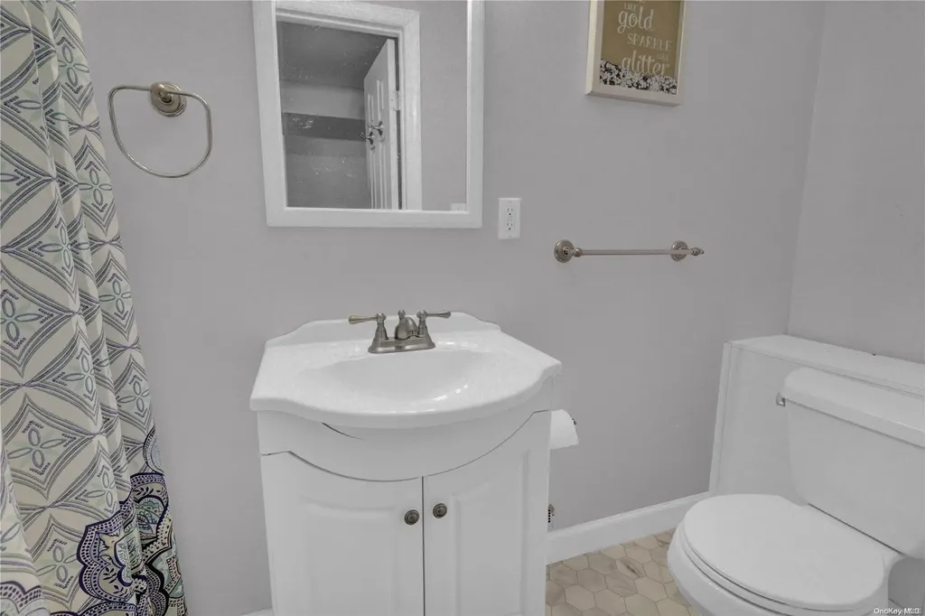 11 Franklin Avenue Selden NY 11784