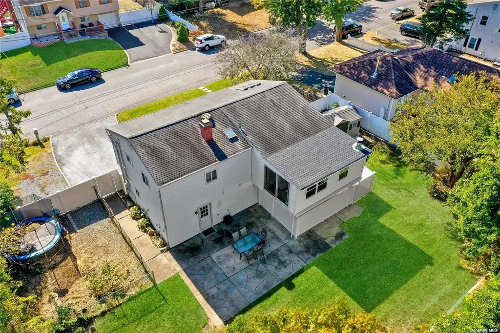 11 Franklin Avenue Selden NY 11784