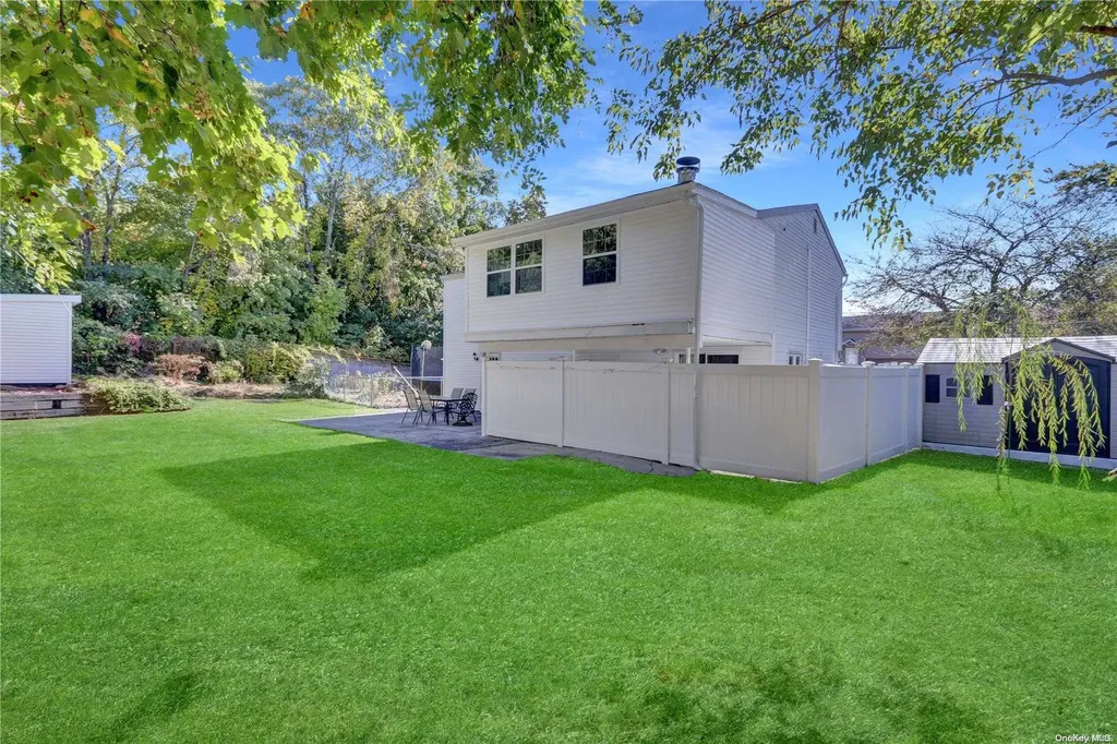 11 Franklin Avenue Selden NY 11784