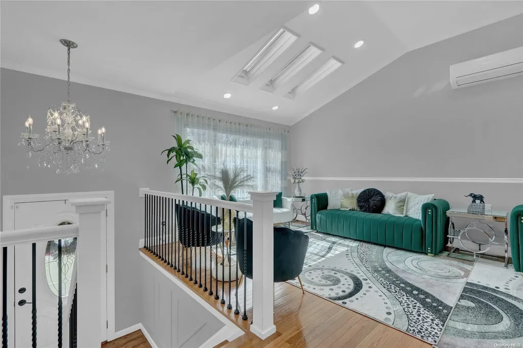 11 Franklin Avenue Selden NY 11784