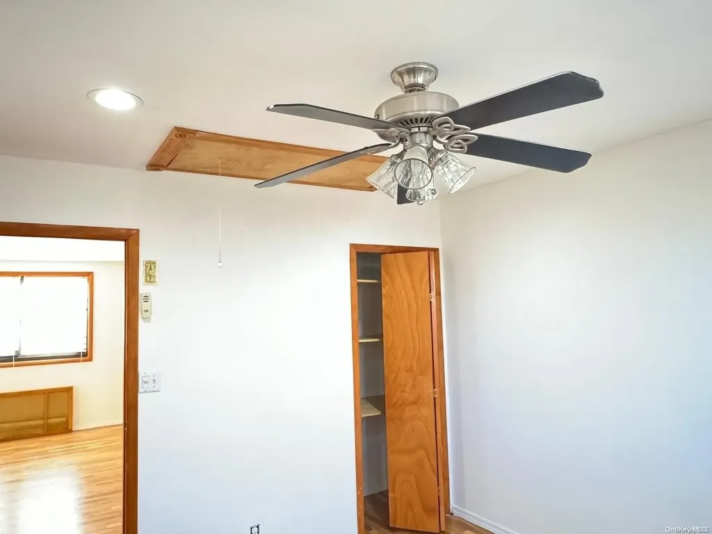 168-03 18th Avenue Whitestone NY 11357