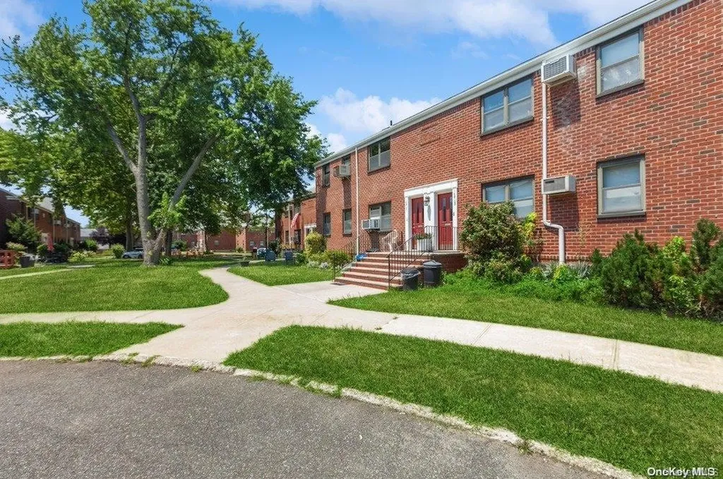 168-03 18th Avenue Whitestone NY 11357