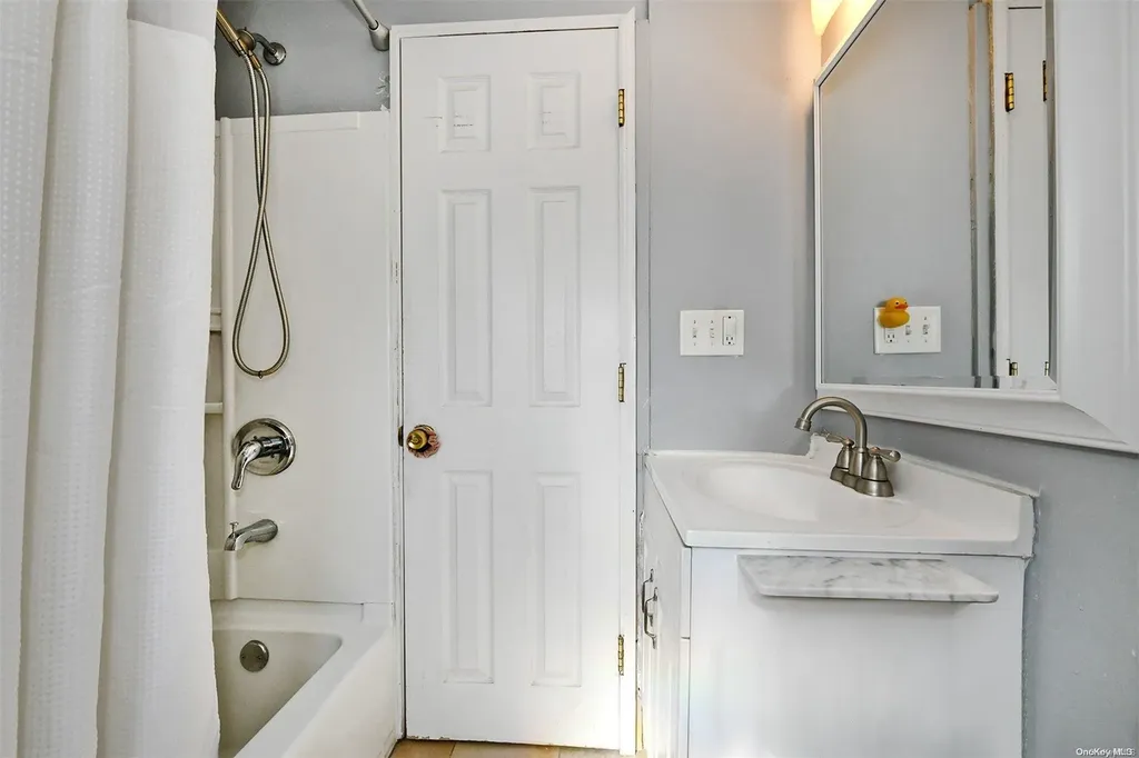 7 S Prospect Avenue Patchogue NY 11772