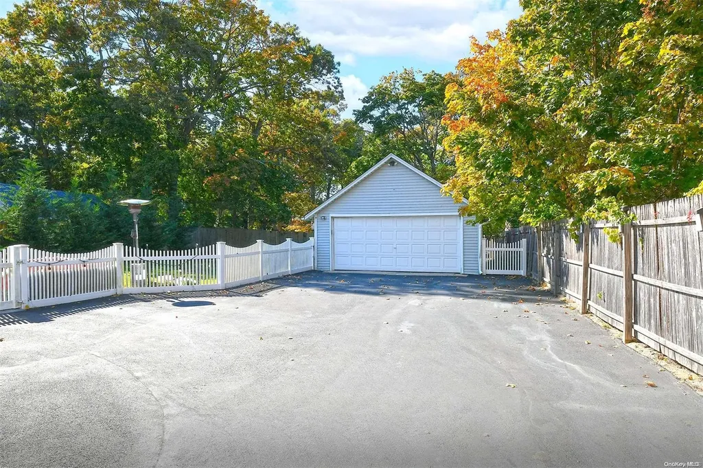 7 S Prospect Avenue Patchogue NY 11772