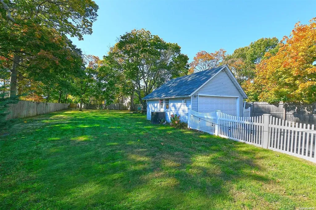 7 S Prospect Avenue Patchogue NY 11772