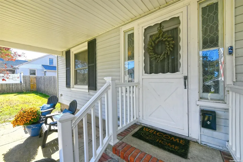 7 S Prospect Avenue Patchogue NY 11772