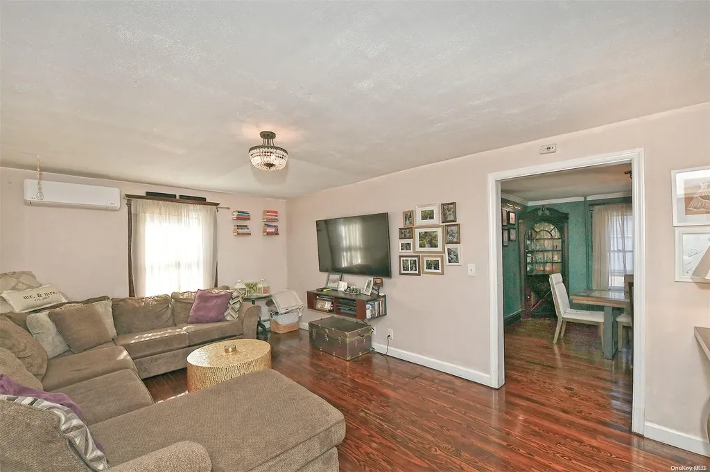 7 S Prospect Avenue Patchogue NY 11772