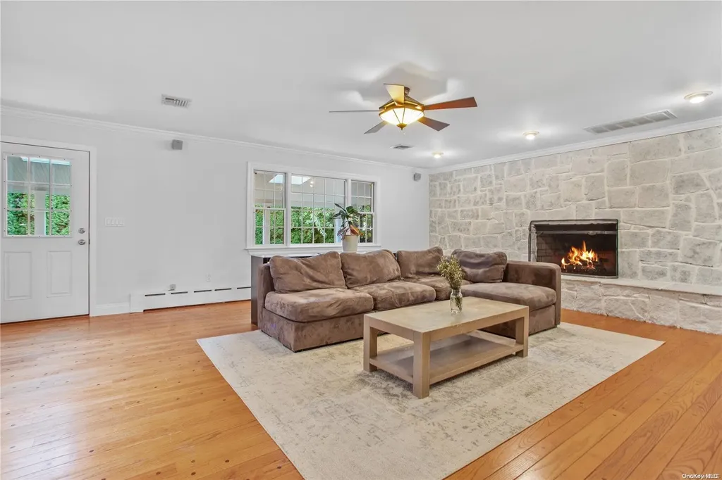 315 Horton Highway Mineola NY 11501