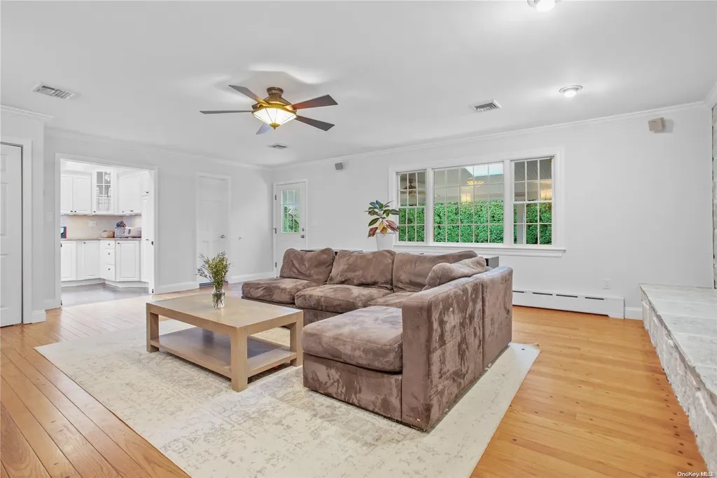 315 Horton Highway Mineola NY 11501