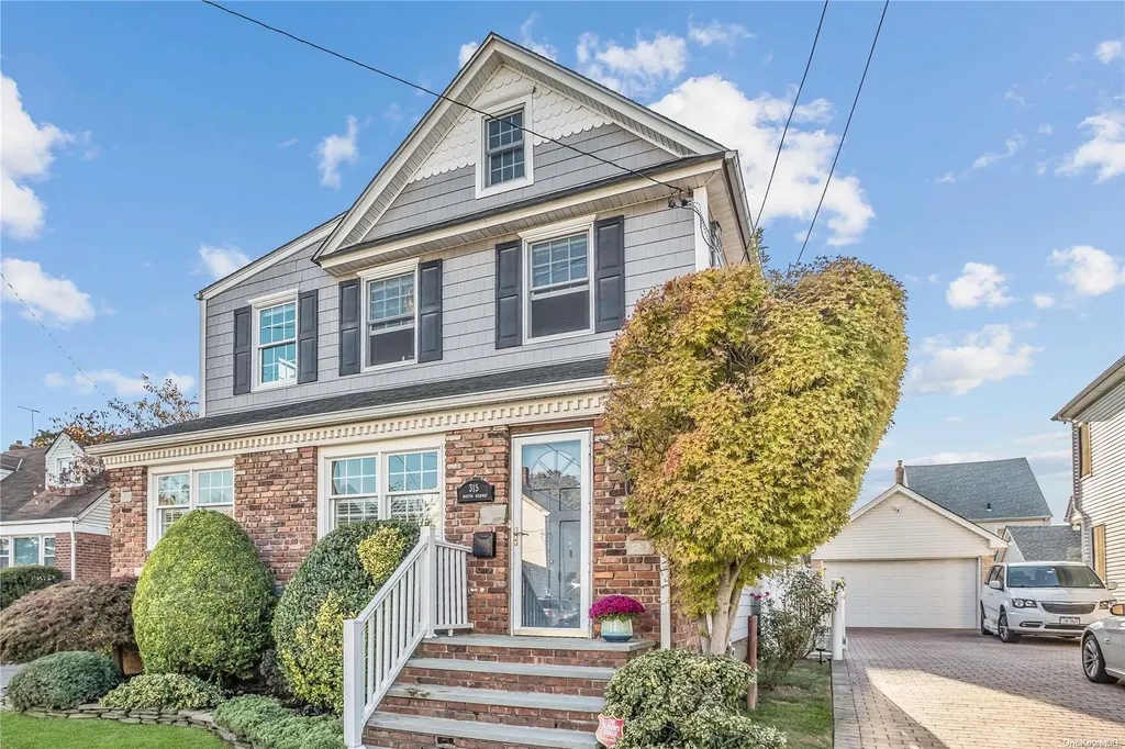 315 Horton Highway Mineola NY 11501
