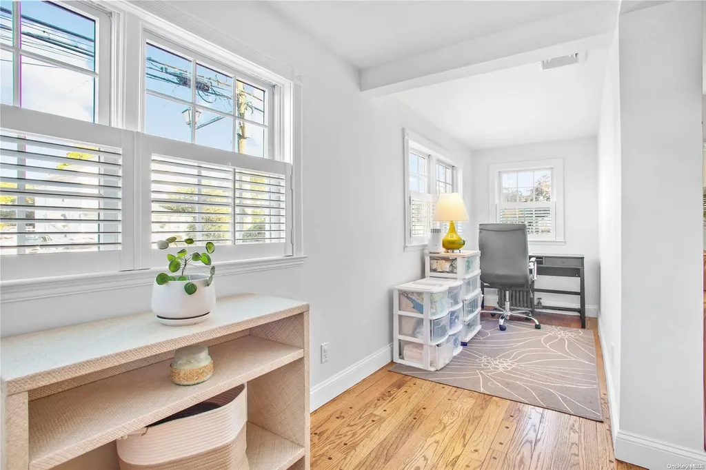 315 Horton Highway Mineola NY 11501