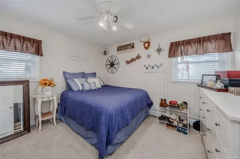 26 W Marine Avenue Lindenhurst NY 11757