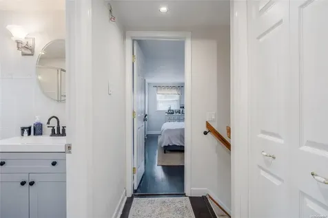 26 W Marine Avenue Lindenhurst NY 11757