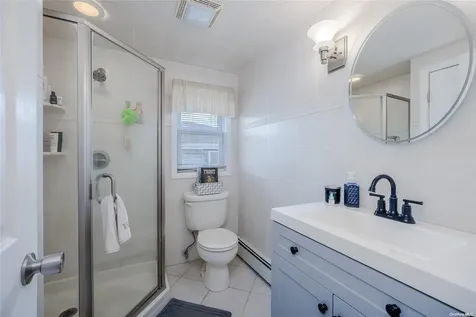 26 W Marine Avenue Lindenhurst NY 11757