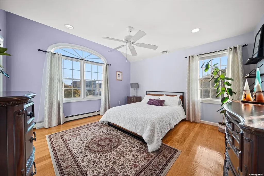 15 Cedar Point Drive West Islip NY 11795