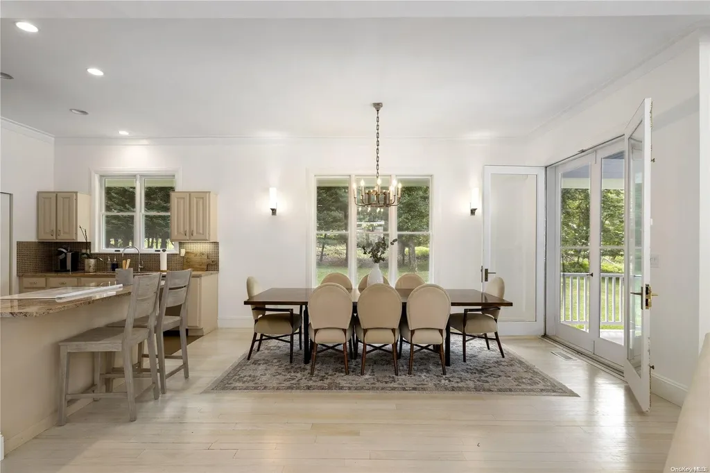 25 Deerwood Path Sag Harbor NY 11963