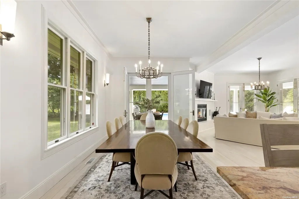 25 Deerwood Path Sag Harbor NY 11963