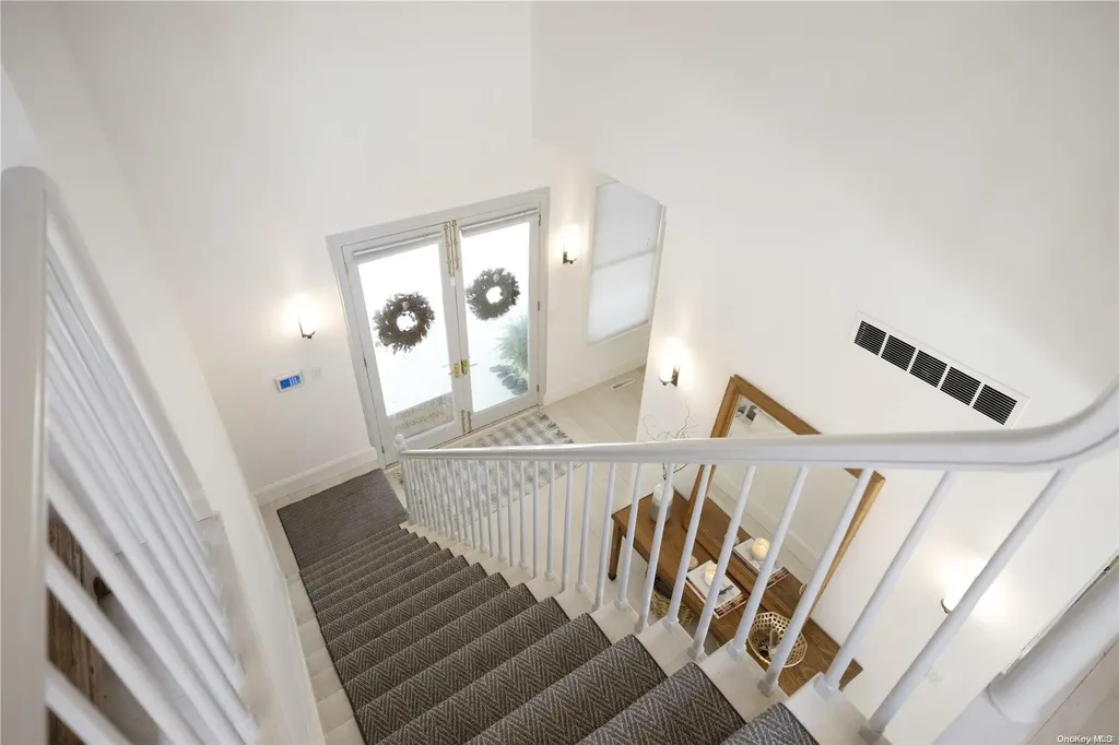25 Deerwood Path Sag Harbor NY 11963