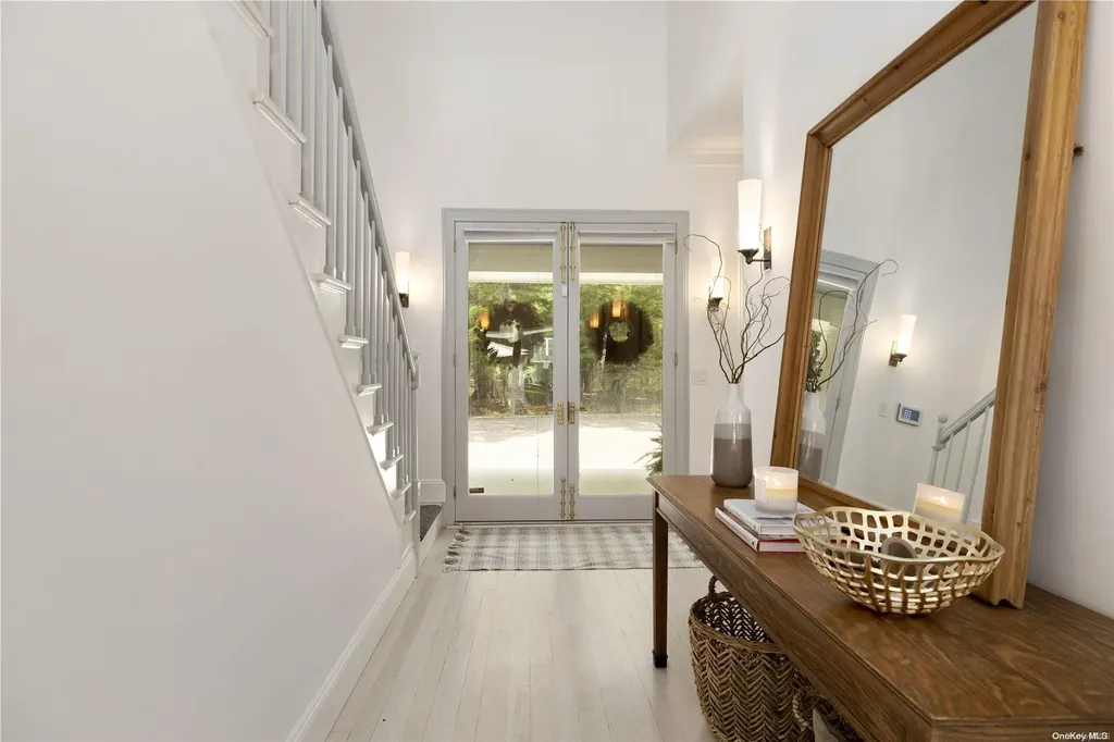 25 Deerwood Path Sag Harbor NY 11963