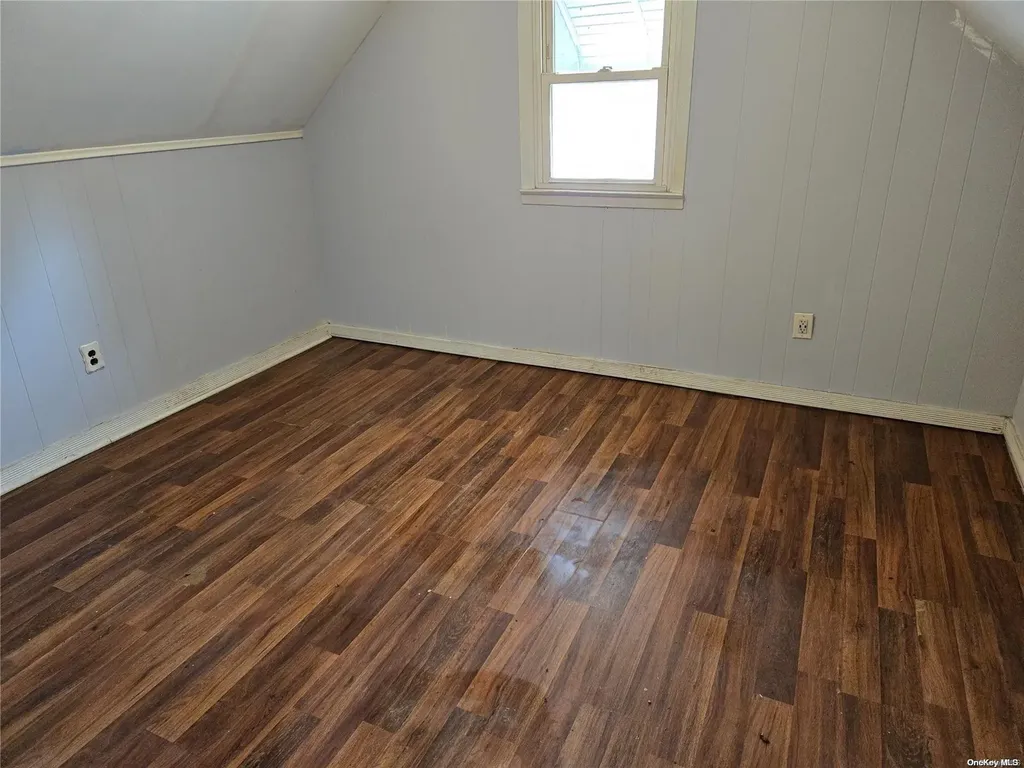 82 Bay Shore Road Bay Shore NY 11706