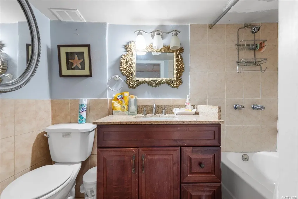 189 Hemlock Street Brooklyn NY 11208
