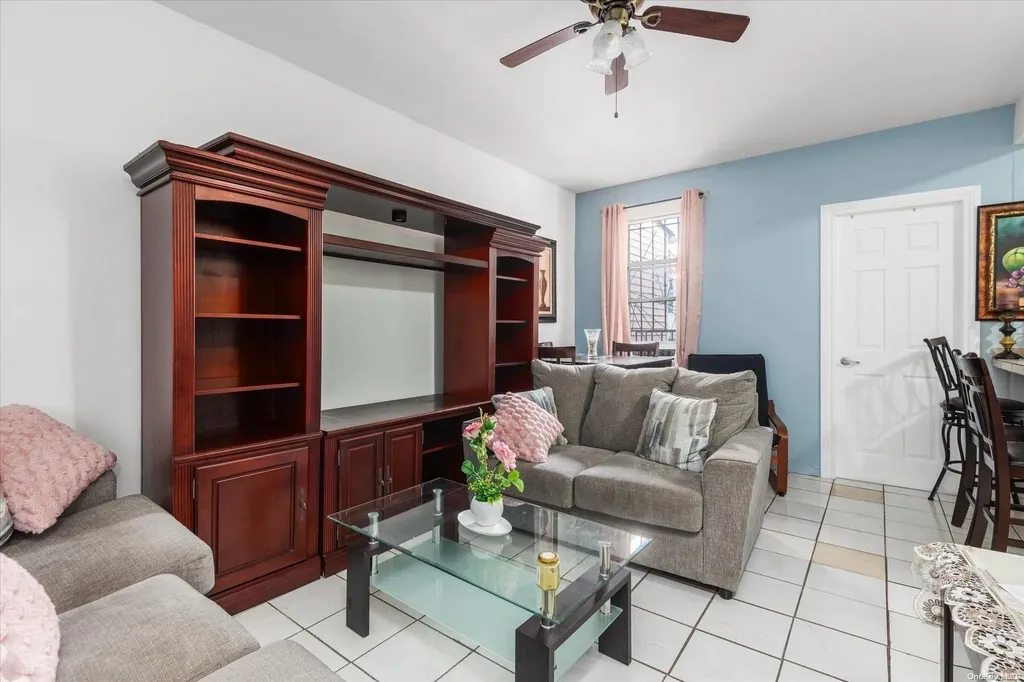 189 Hemlock Street Brooklyn NY 11208