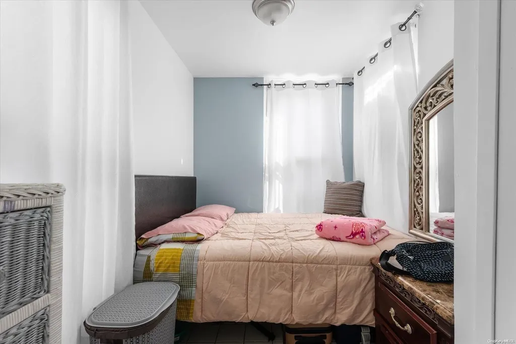 189 Hemlock Street Brooklyn NY 11208