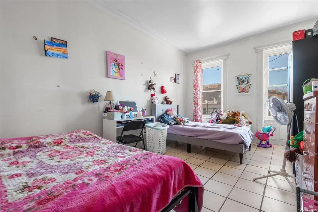 189 Hemlock Street Brooklyn NY 11208