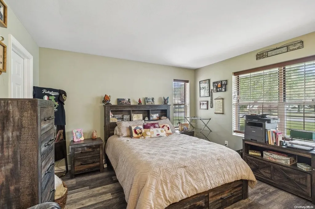 1 Saddlebrook Court Middle Island NY 11953