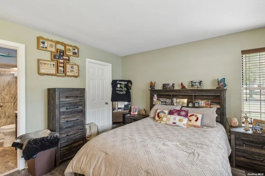 1 Saddlebrook Court Middle Island NY 11953