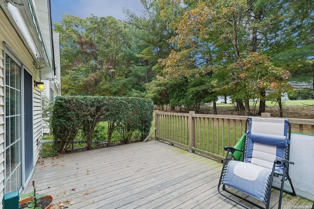 1 Saddlebrook Court Middle Island NY 11953