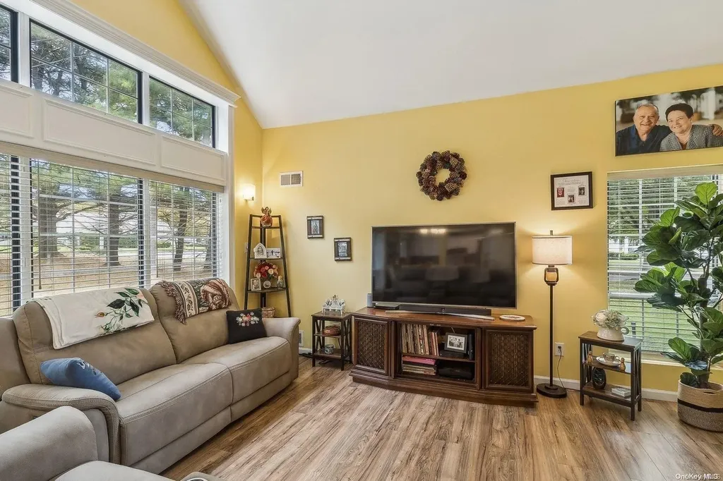 1 Saddlebrook Court Middle Island NY 11953