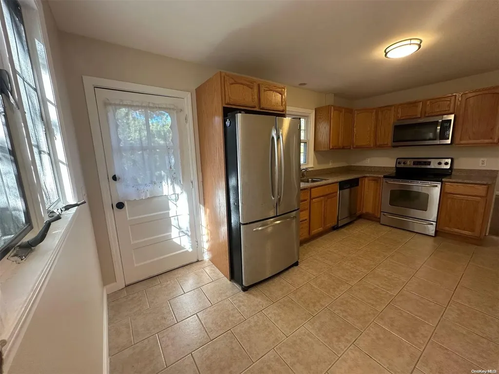 83 Patchogue Avenue Mastic NY 11950