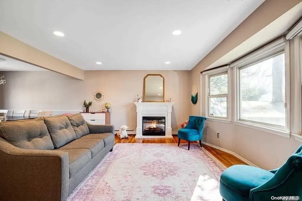 254 Haypath Road Old Bethpage NY 11804