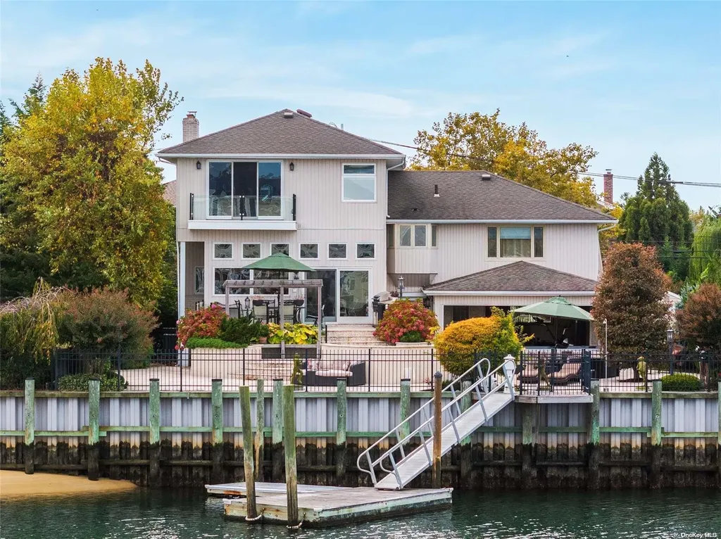 2915 Shore Drive Merrick NY 11566