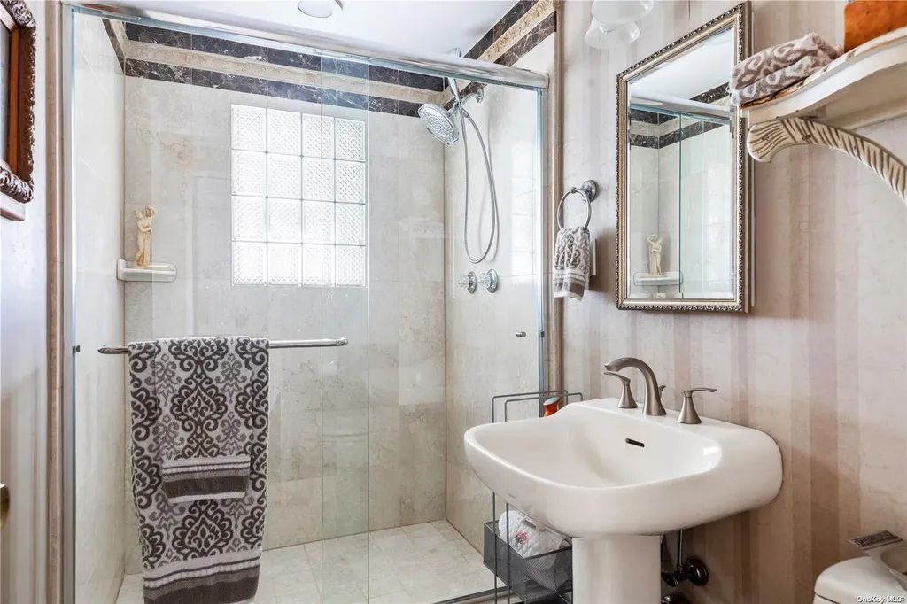 2915 Shore Drive Merrick NY 11566