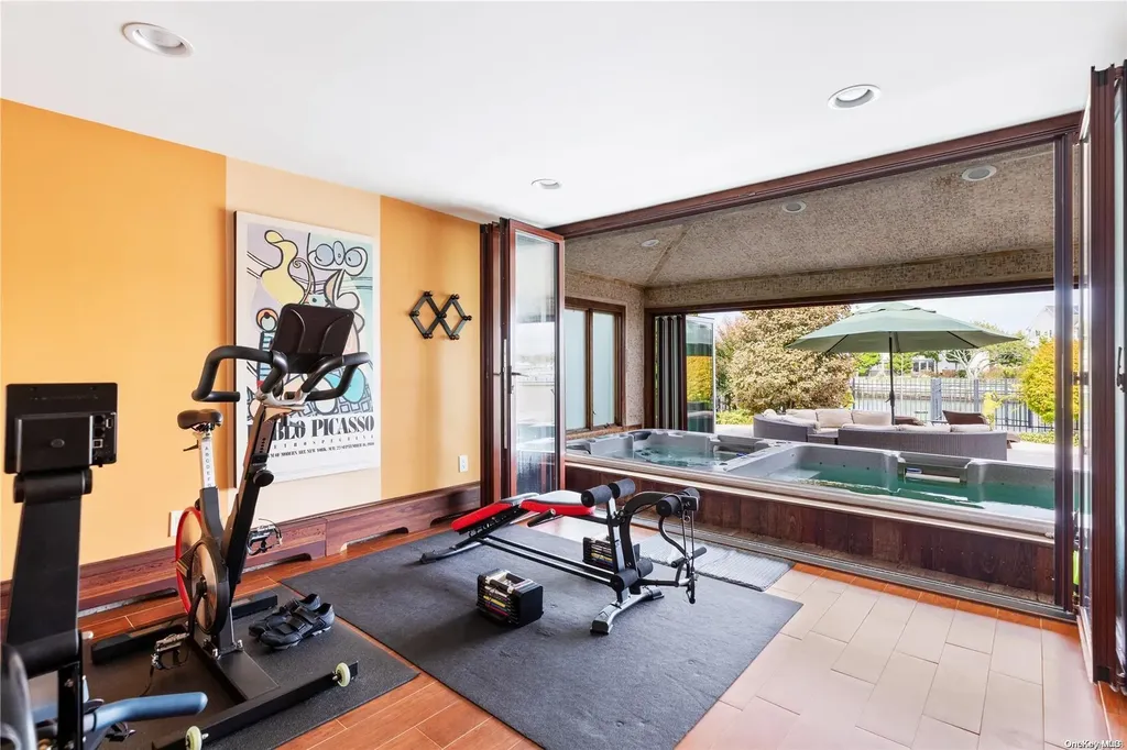 2915 Shore Drive Merrick NY 11566
