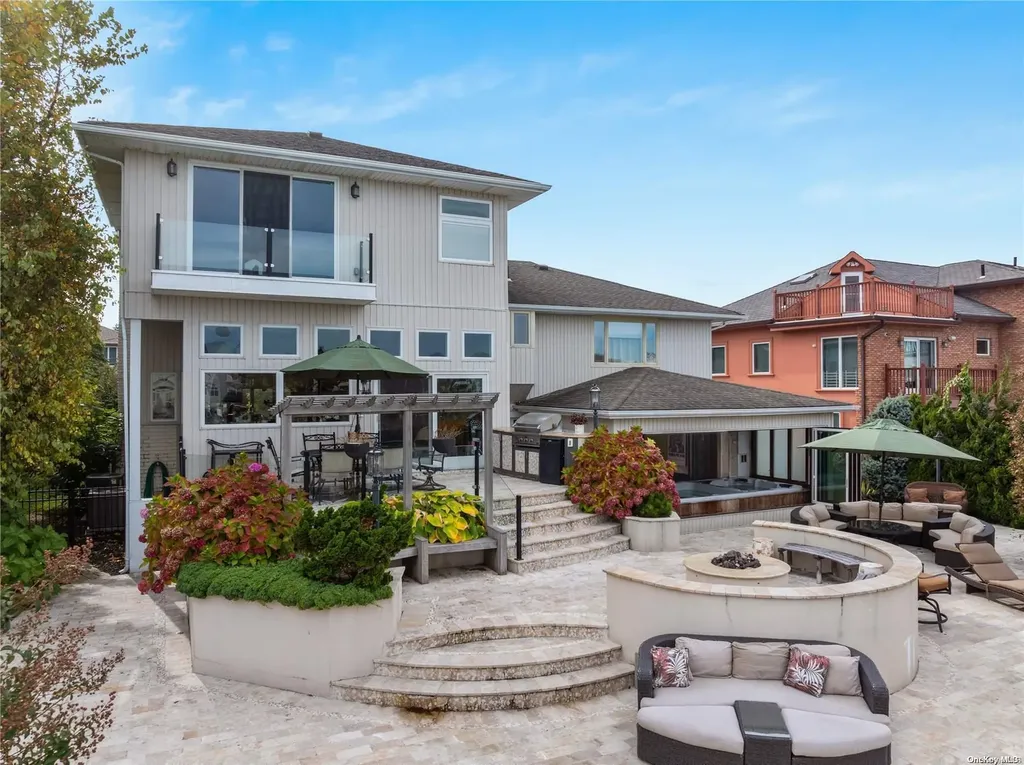 2915 Shore Drive Merrick NY 11566